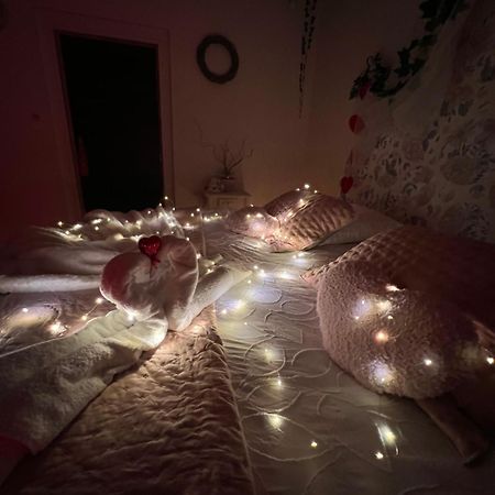 Bed and Breakfast Domaine Des Anges Avesnes-sur-Helpe Esterno foto