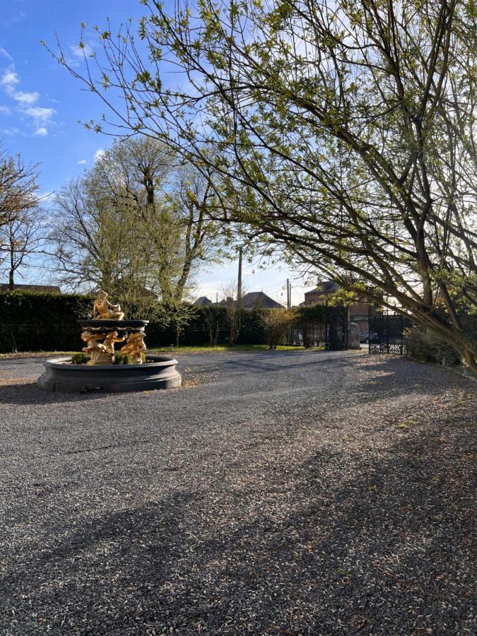 Bed and Breakfast Domaine Des Anges Avesnes-sur-Helpe Esterno foto