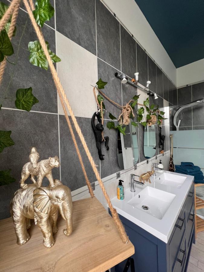 Bed and Breakfast Domaine Des Anges Avesnes-sur-Helpe Esterno foto
