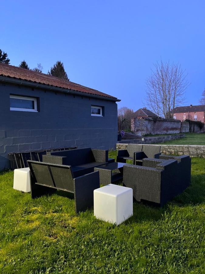 Bed and Breakfast Domaine Des Anges Avesnes-sur-Helpe Esterno foto