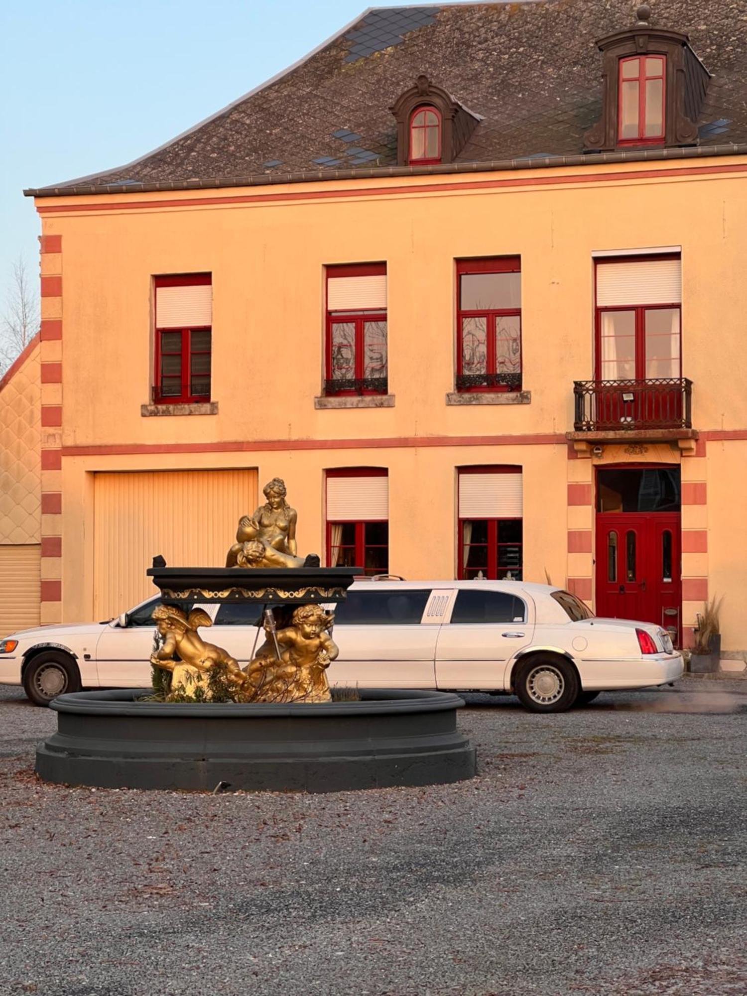 Bed and Breakfast Domaine Des Anges Avesnes-sur-Helpe Esterno foto