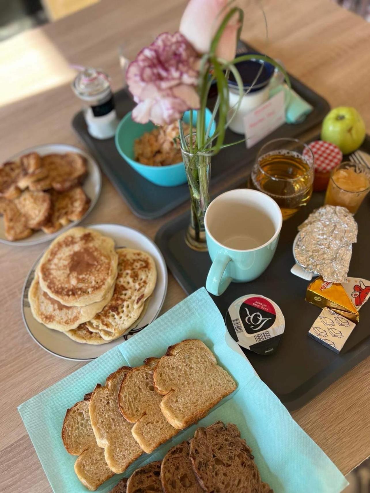 Bed and Breakfast Domaine Des Anges Avesnes-sur-Helpe Esterno foto